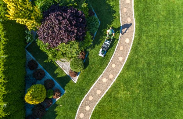 Mowing And Landscaping in Mechanicsburg