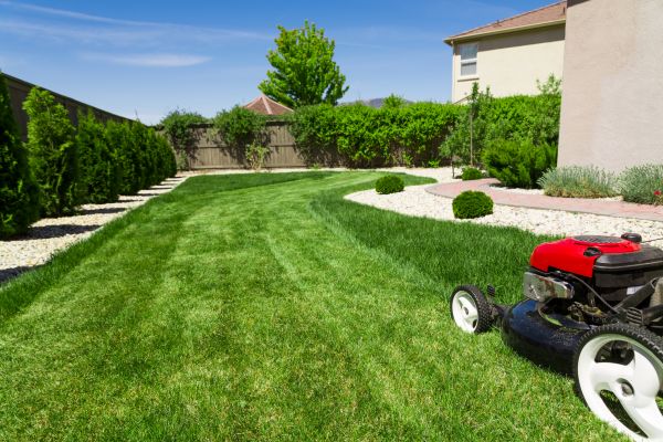 Residential Lawn Mowing in Mechanicsburg